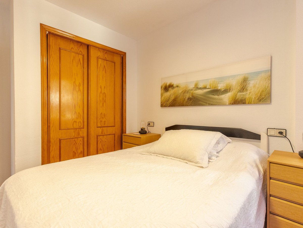 2 Bed Top Floor Apartment in Torrevieja