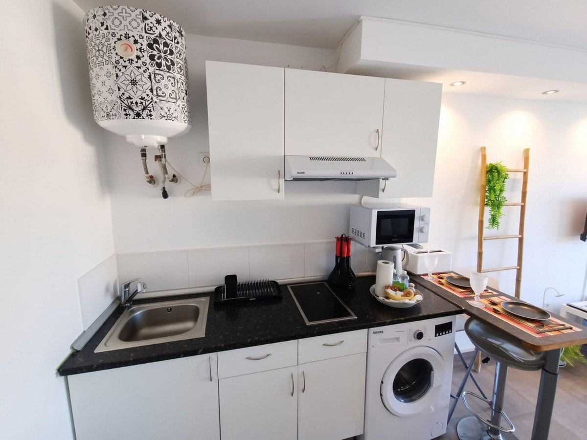 Middle Floor Studio in Estepona