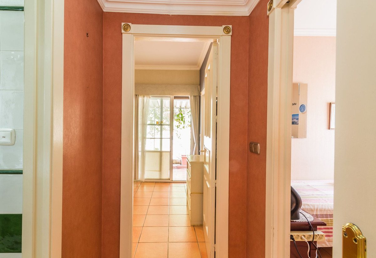 2 Bed Top Floor Apartment in Almuñecar