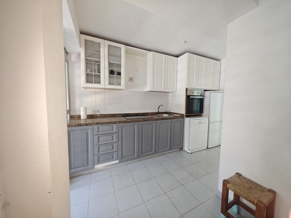 3 Bed Middle Floor Apartment in La Carihuela