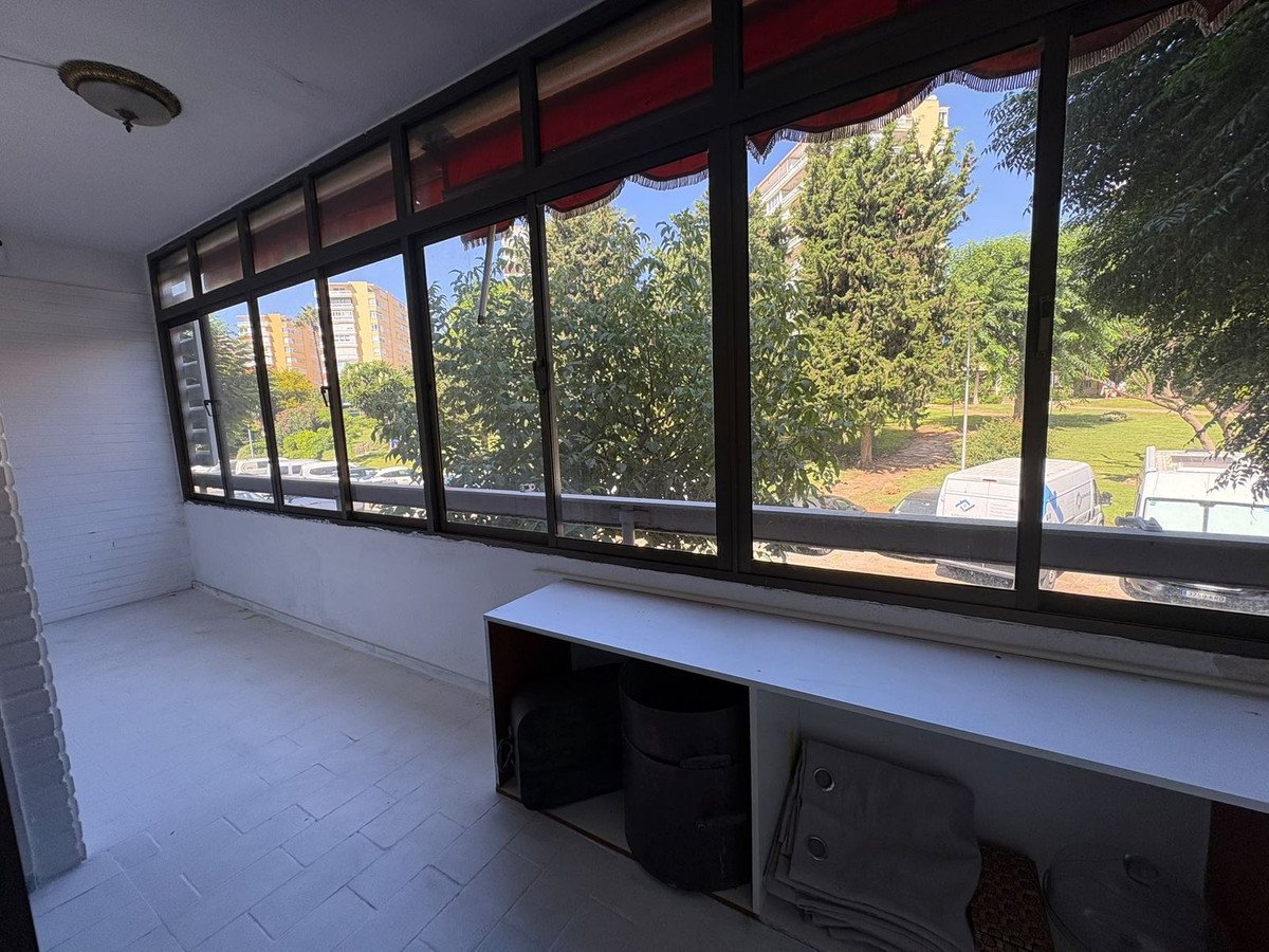 3 Bed Middle Floor Apartment in La Carihuela