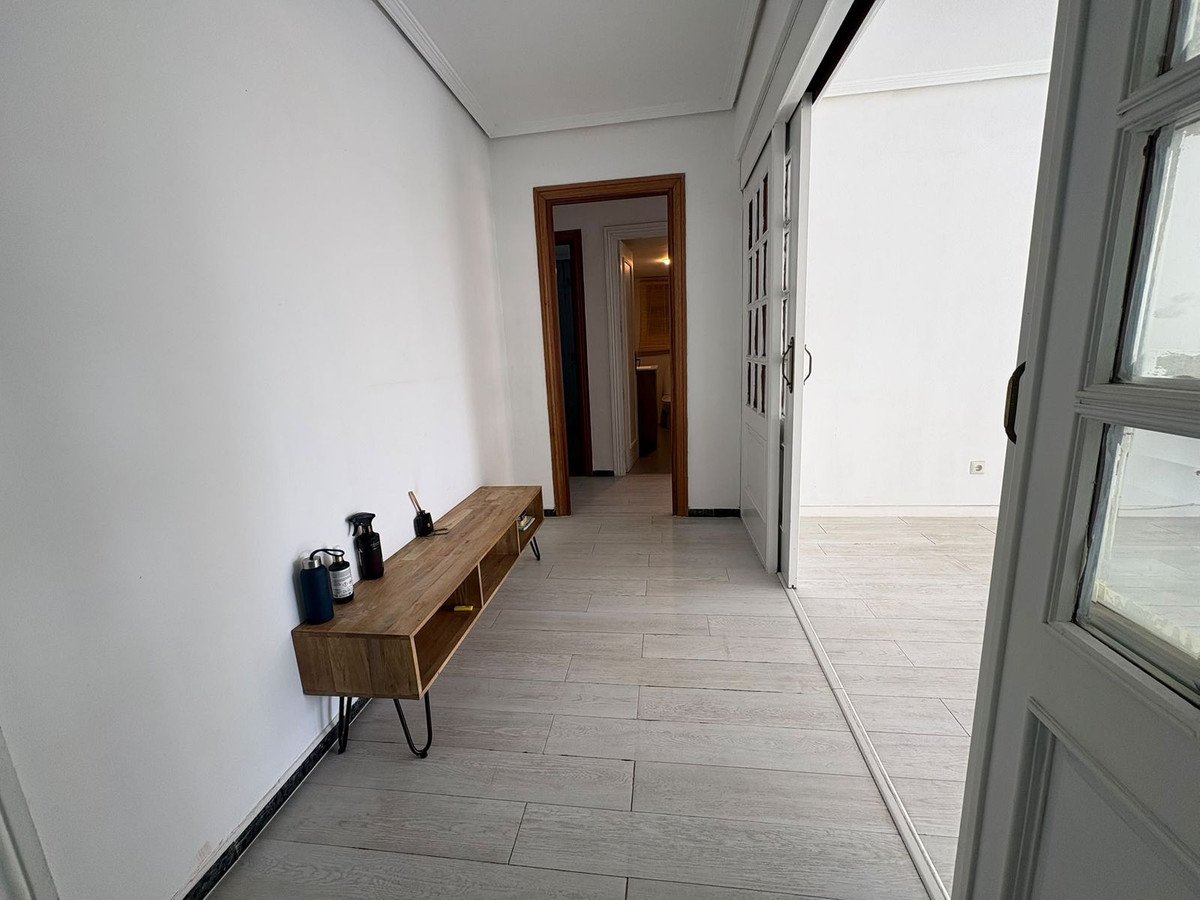 3 Bed Middle Floor Apartment in La Carihuela