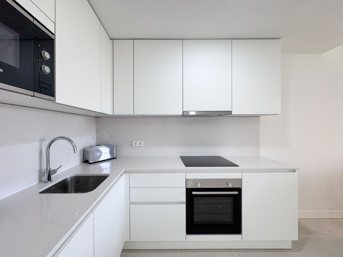 2 Bed Middle Floor Apartment in Calanova Golf