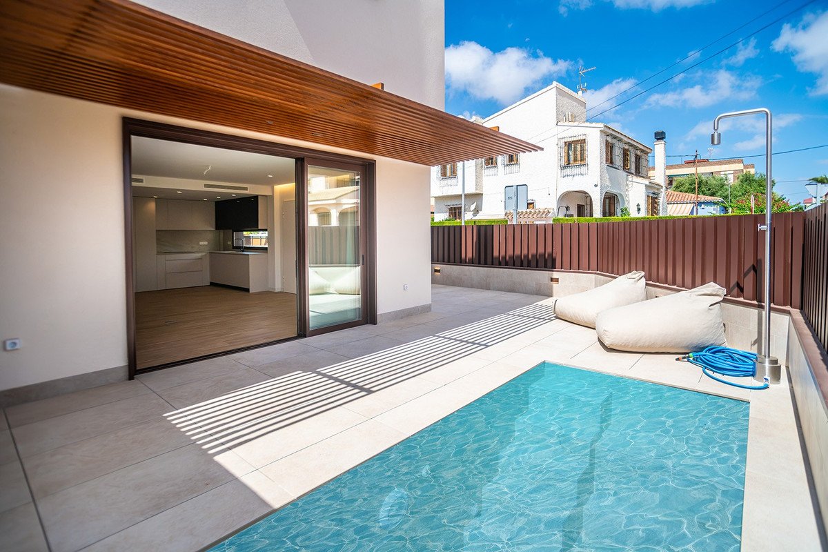 3 Bed Detached Villa in Santiago de la Ribera