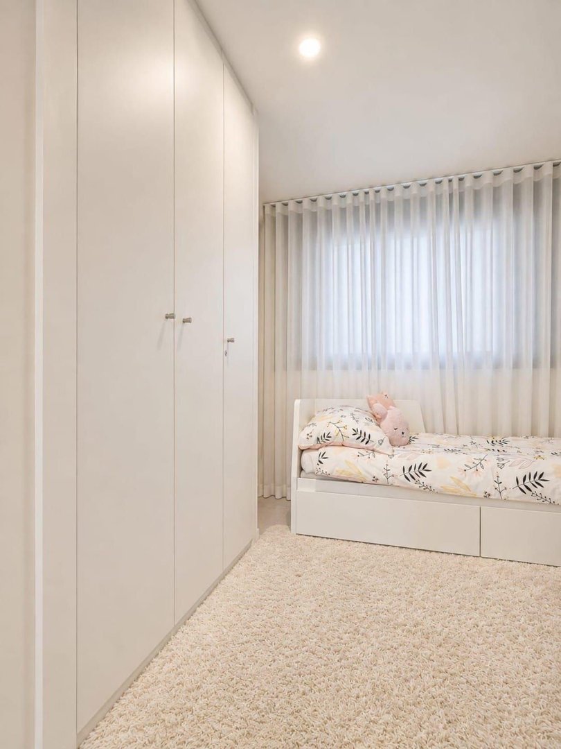 3 Bed Middle Floor Apartment in Selwo