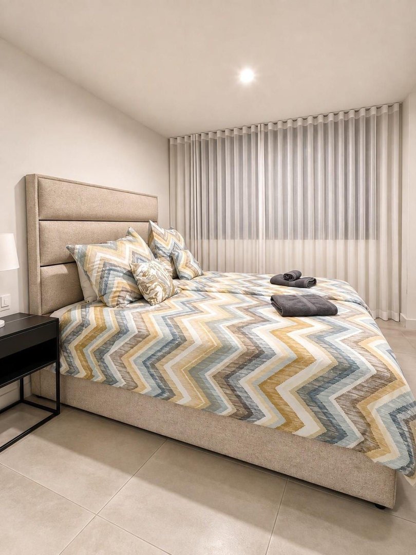 3 Bed Middle Floor Apartment in Selwo