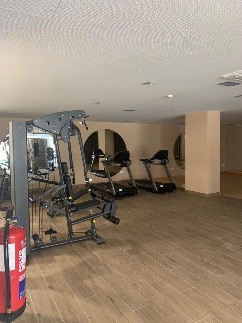 3 Bed Middle Floor Apartment in Selwo