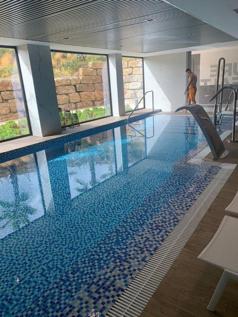 3 Bed Middle Floor Apartment in Selwo