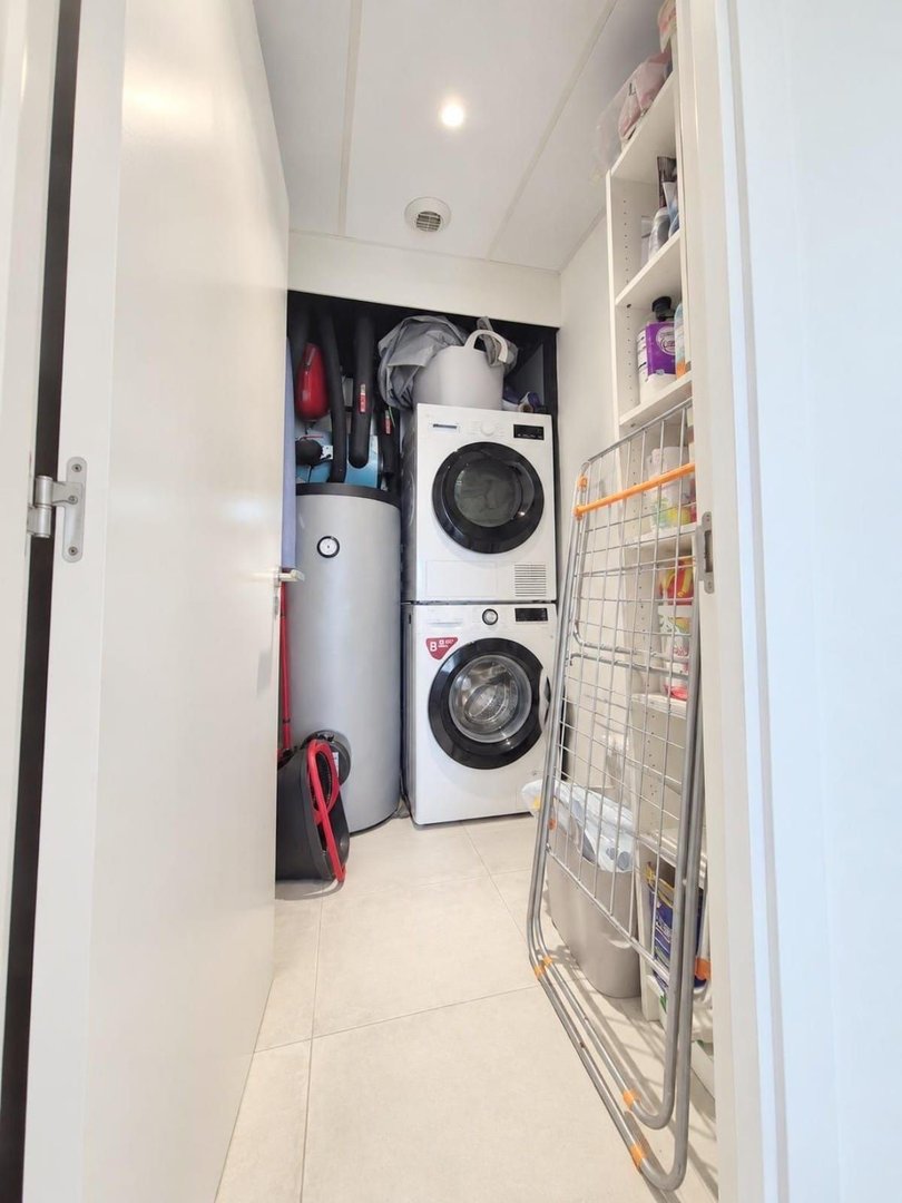 3 Bed Middle Floor Apartment in Selwo