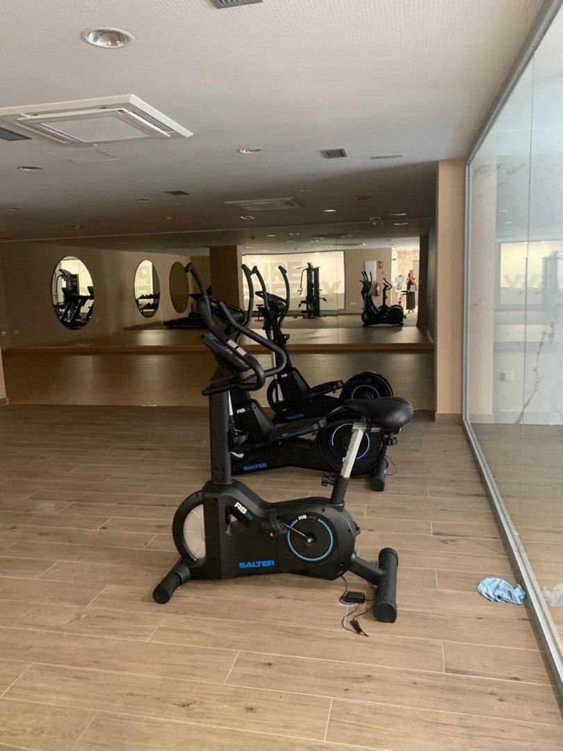 3 Bed Middle Floor Apartment in Selwo