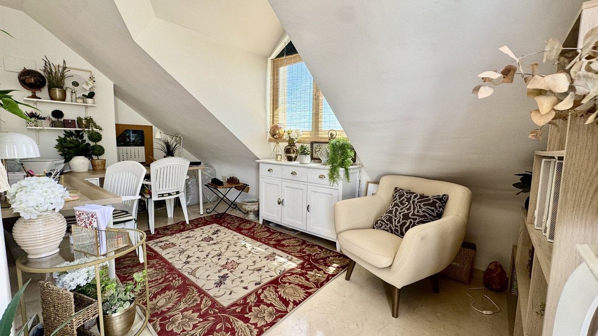 4 Bed Semi-Detached House in Arroyo de la Miel