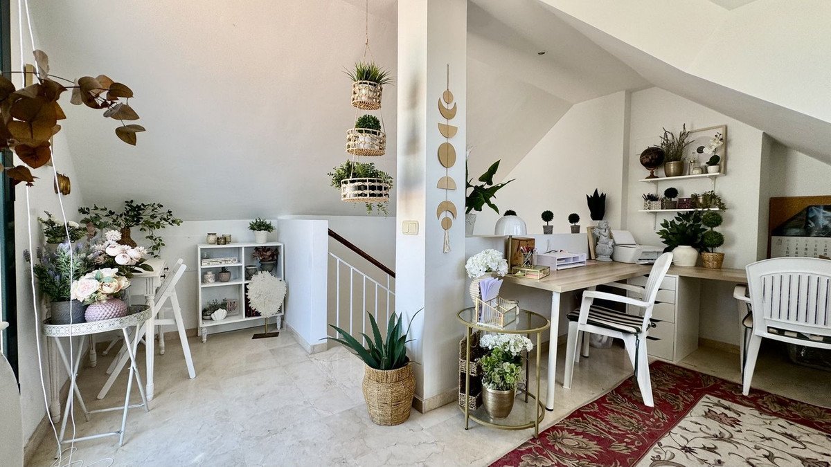 4 Bed Semi-Detached House in Arroyo de la Miel