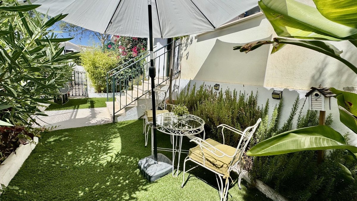 4 Bed Semi-Detached House in Arroyo de la Miel