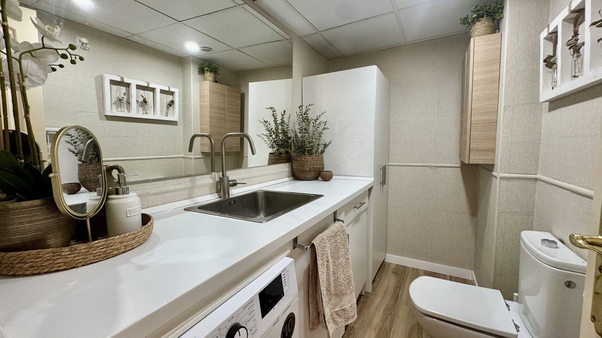 4 Bed Semi-Detached House in Arroyo de la Miel