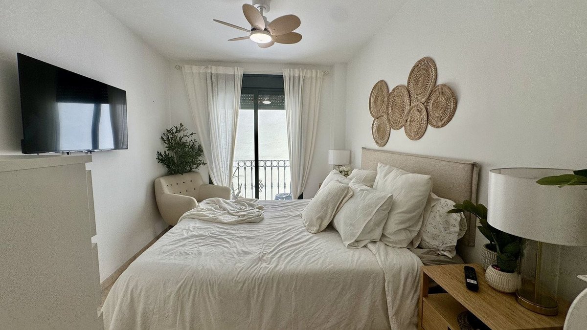 4 Bed Semi-Detached House in Arroyo de la Miel