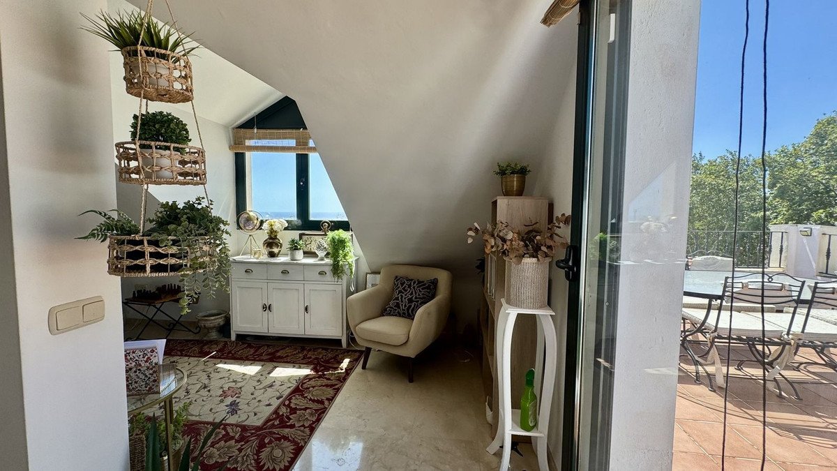 4 Bed Semi-Detached House in Arroyo de la Miel