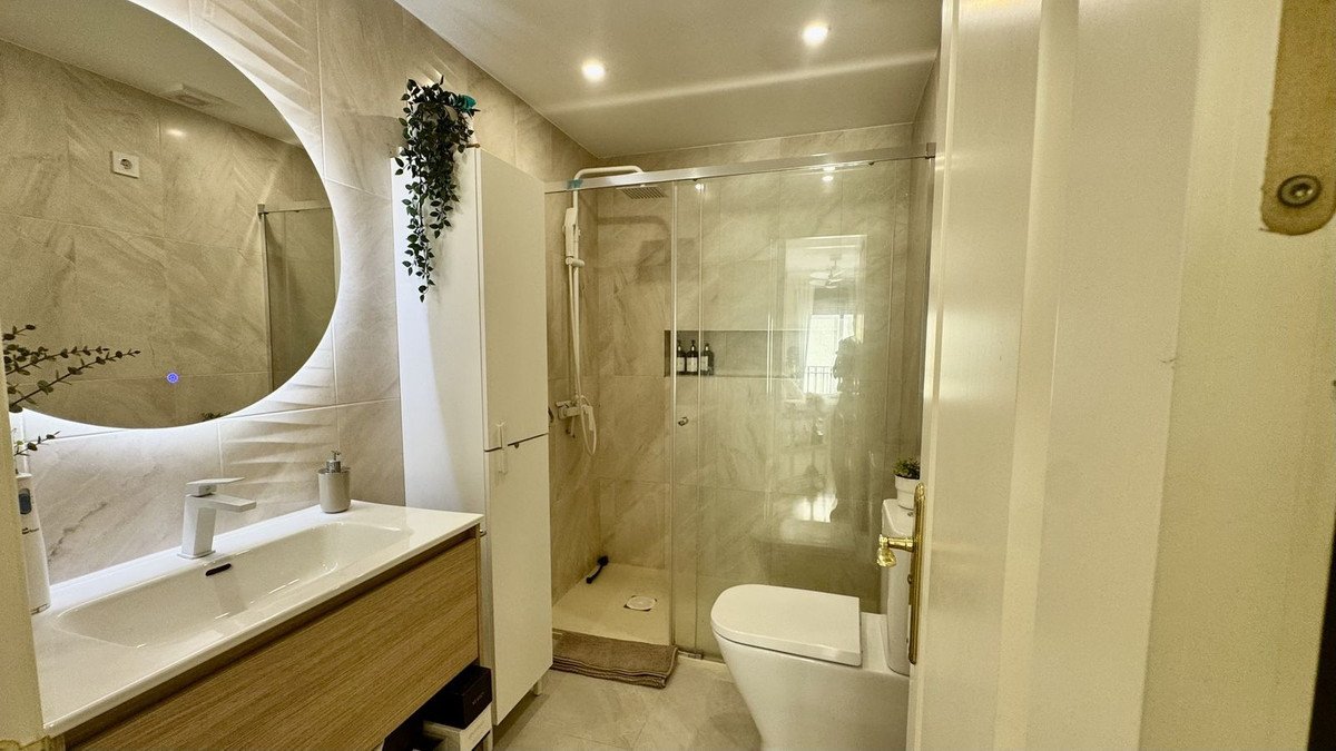 4 Bed Semi-Detached House in Arroyo de la Miel
