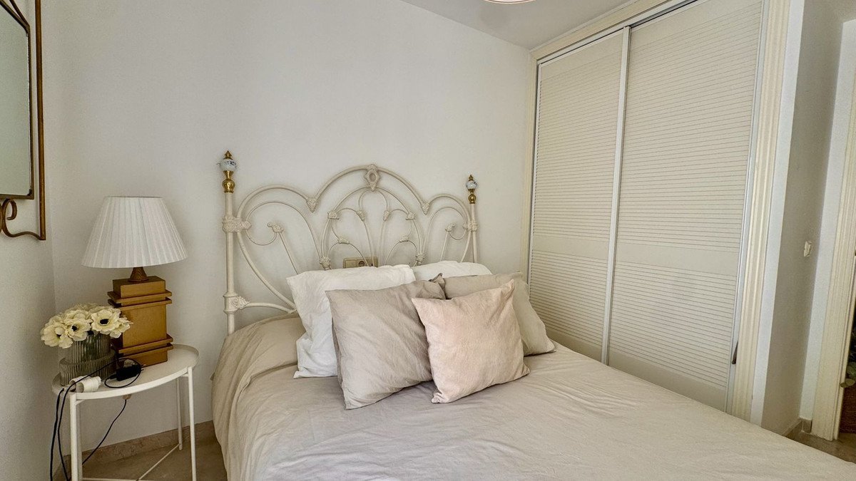 4 Bed Semi-Detached House in Arroyo de la Miel