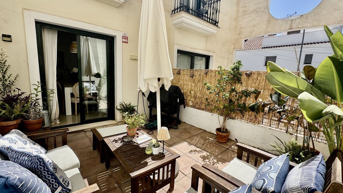 4 Bed Semi-Detached House in Arroyo de la Miel