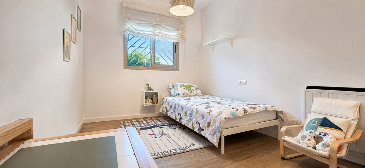 4 Bed Ground Floor Apartment in Torremolinos