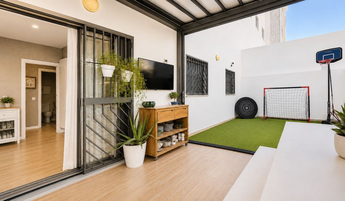 4 Bed Ground Floor Apartment in Torremolinos