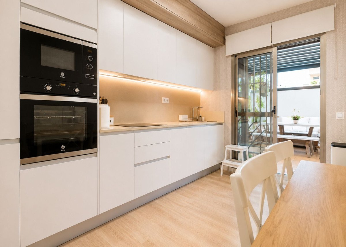 4 Bed Ground Floor Apartment in Torremolinos
