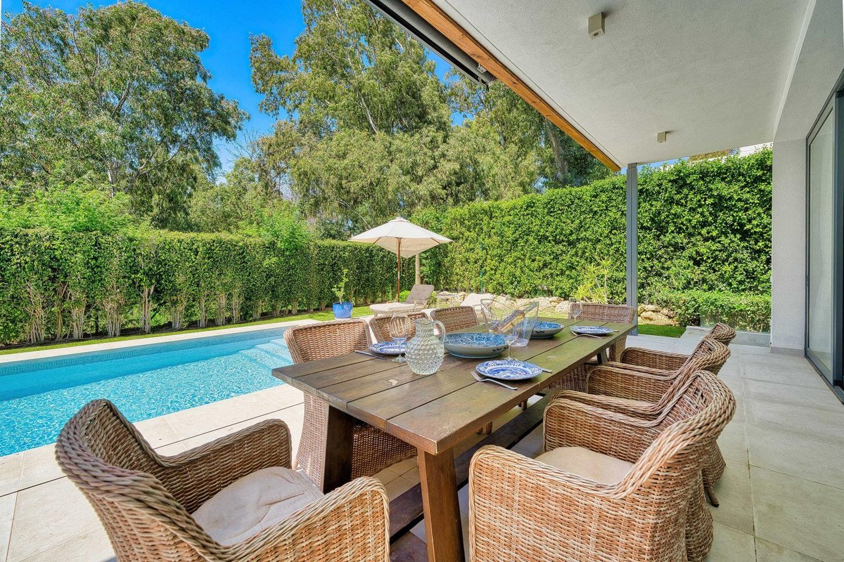 4 Bed Detached Villa in Atalaya
