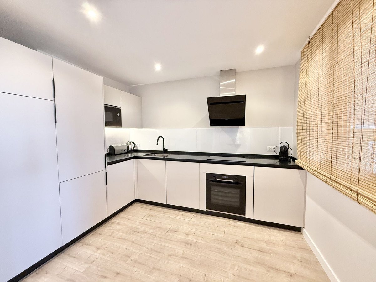 1 Bed Top Floor Apartment in Benahavís