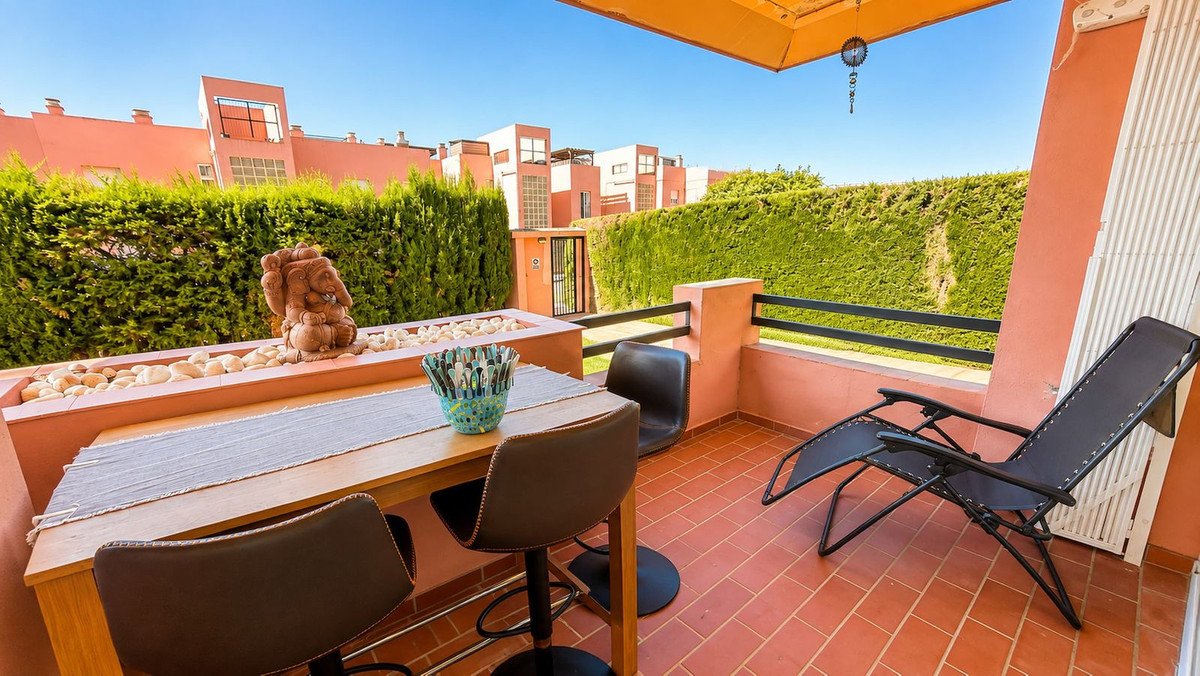 2 Bed Ground Floor Apartment in Manilva