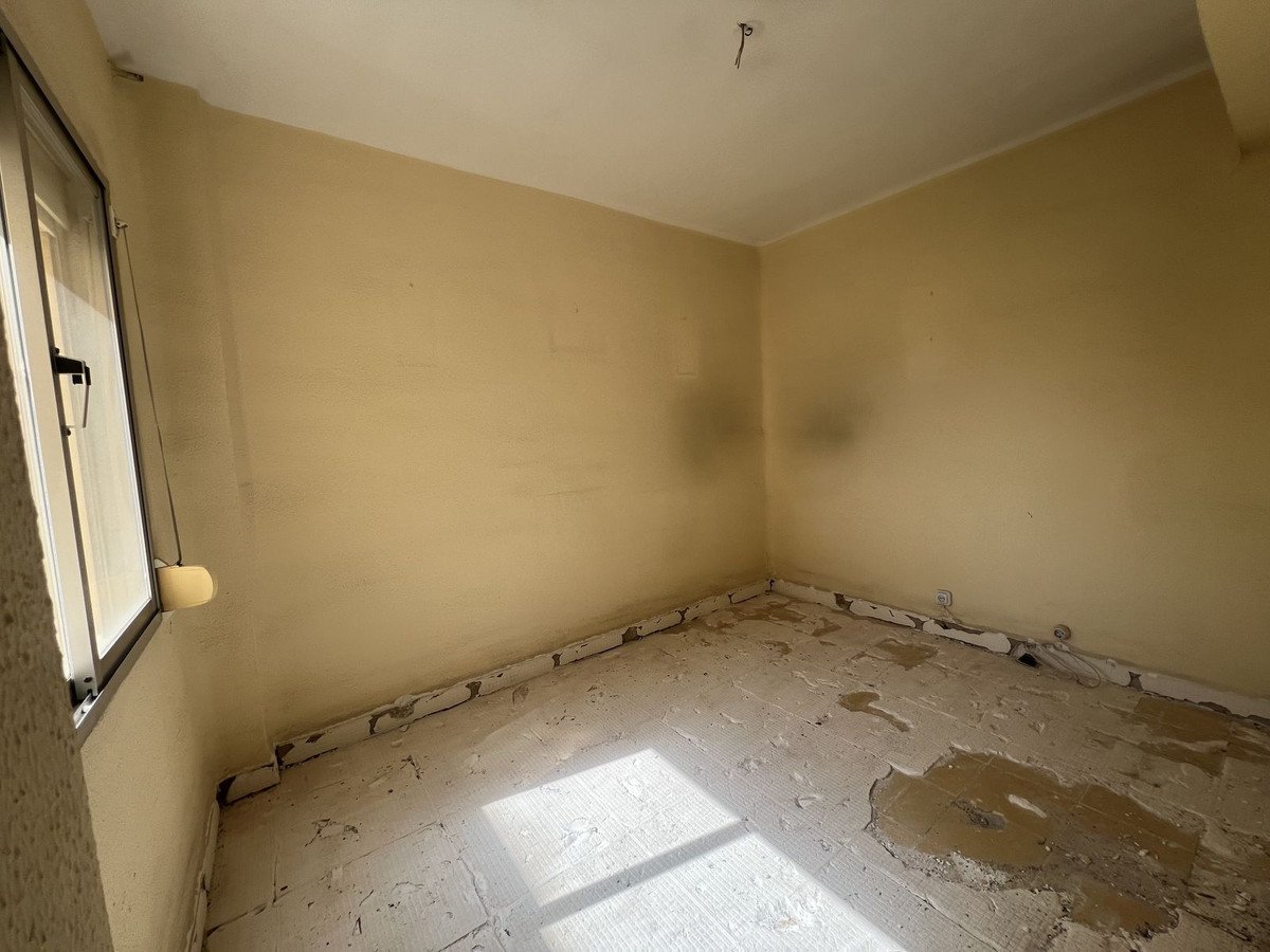 3 Bed Middle Floor Apartment in Málaga