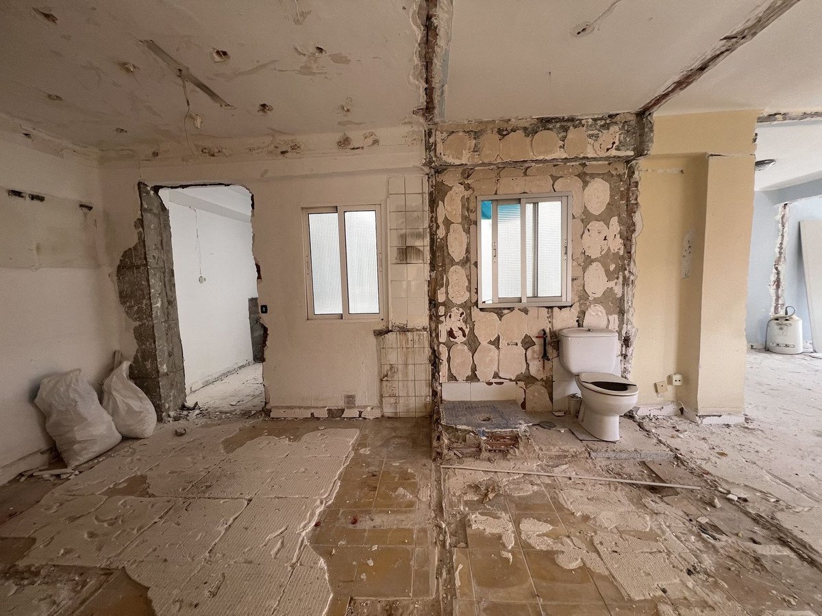 3 Bed Middle Floor Apartment in Málaga