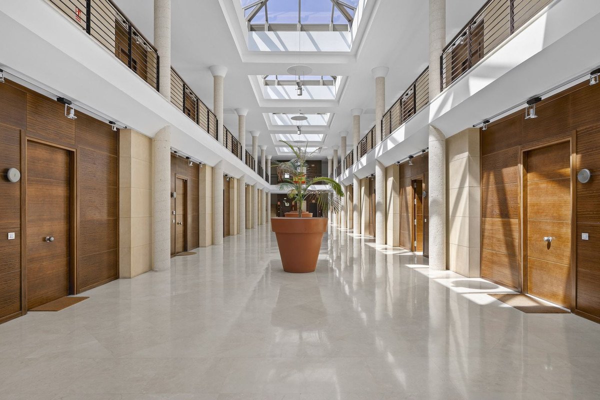 Office in Marbesa