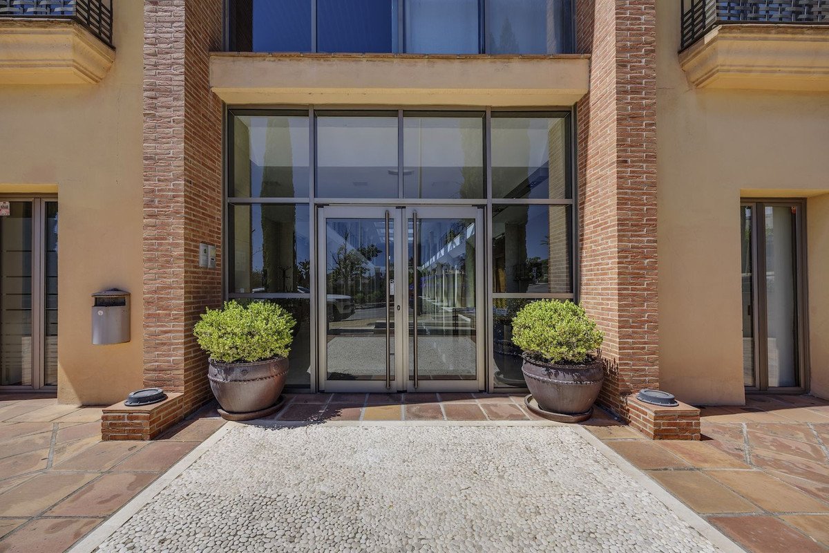 Office in Marbesa