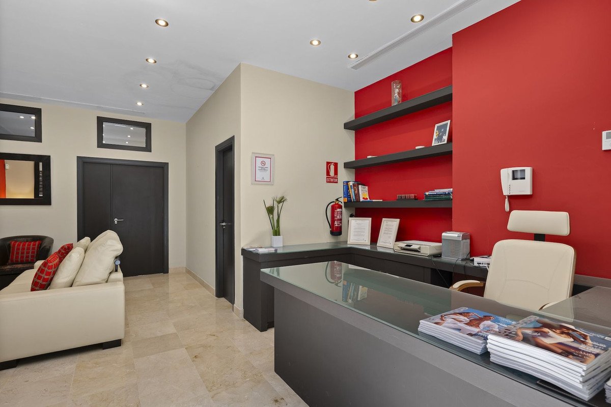 Office in Marbesa