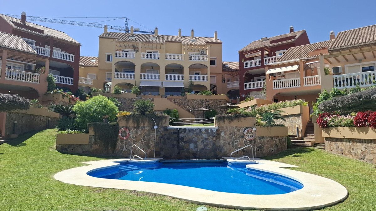 2 Bed Top Floor Apartment in Manilva