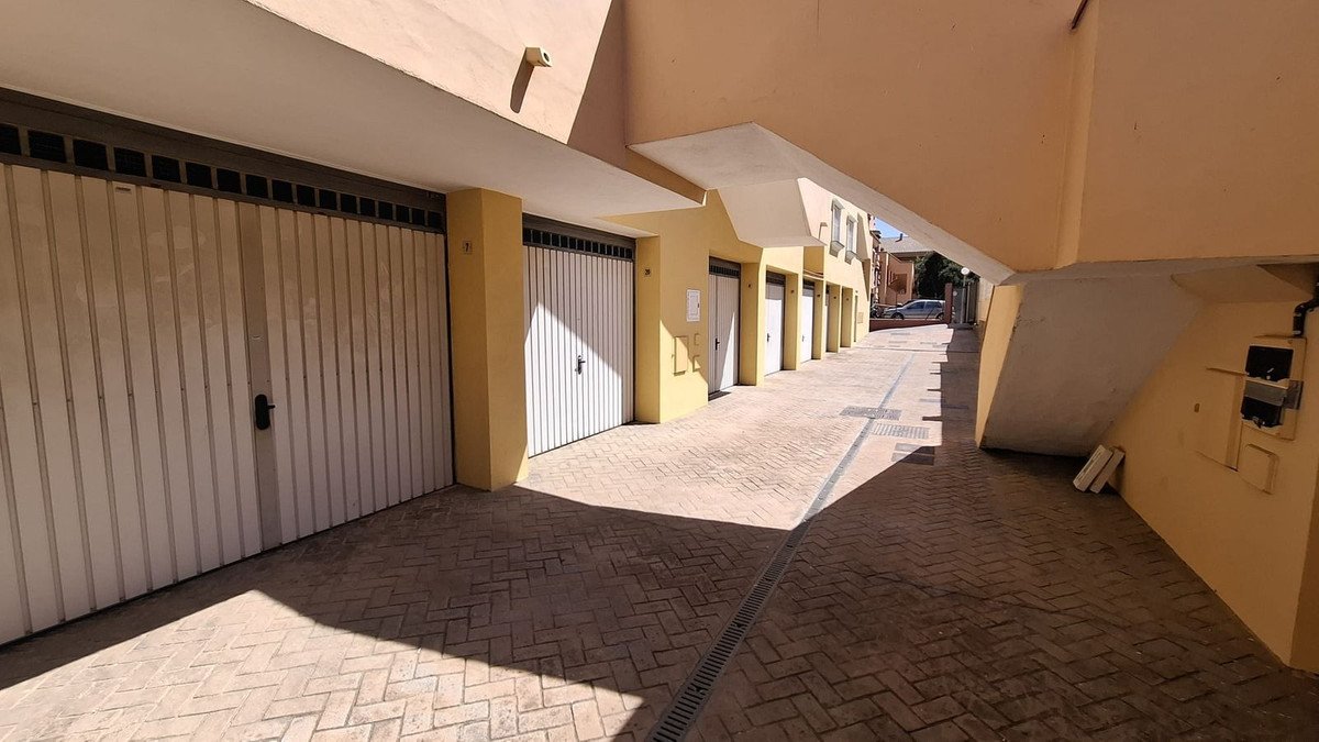 2 Bed Top Floor Apartment in Manilva