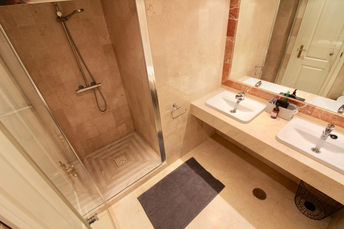 3 Bed Ground Floor Apartment in El Presidente