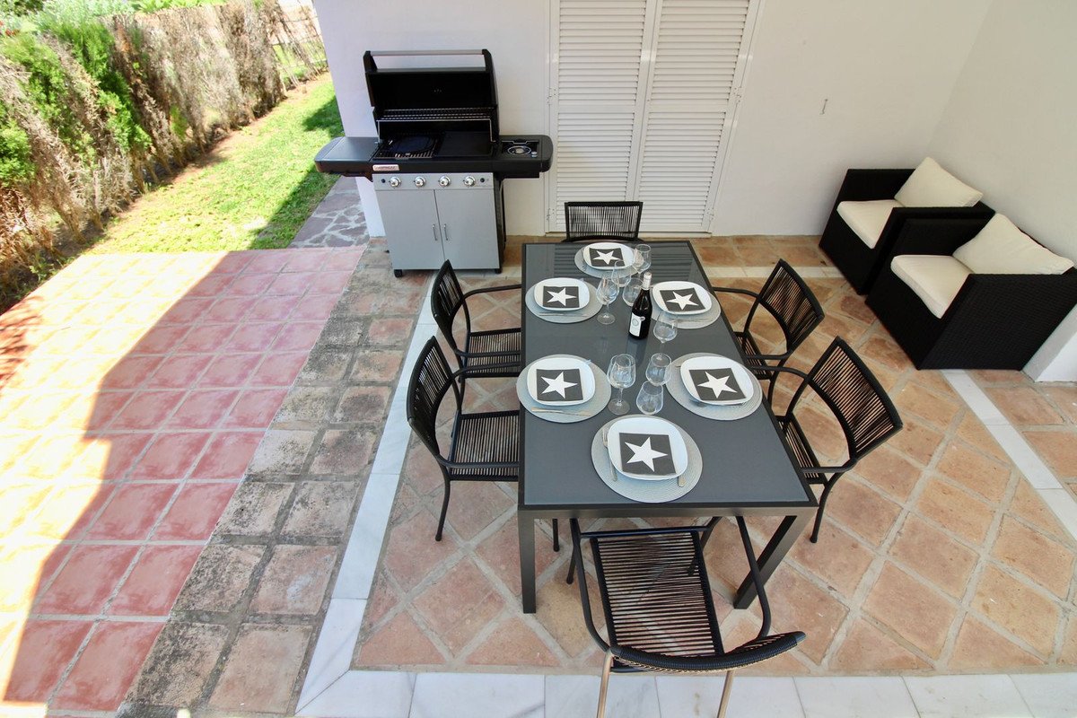 3 Bed Ground Floor Apartment in El Presidente