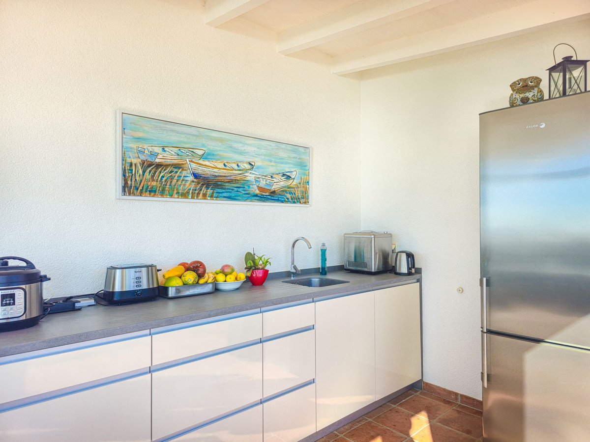 4 Bed Detached Villa in Salobreña