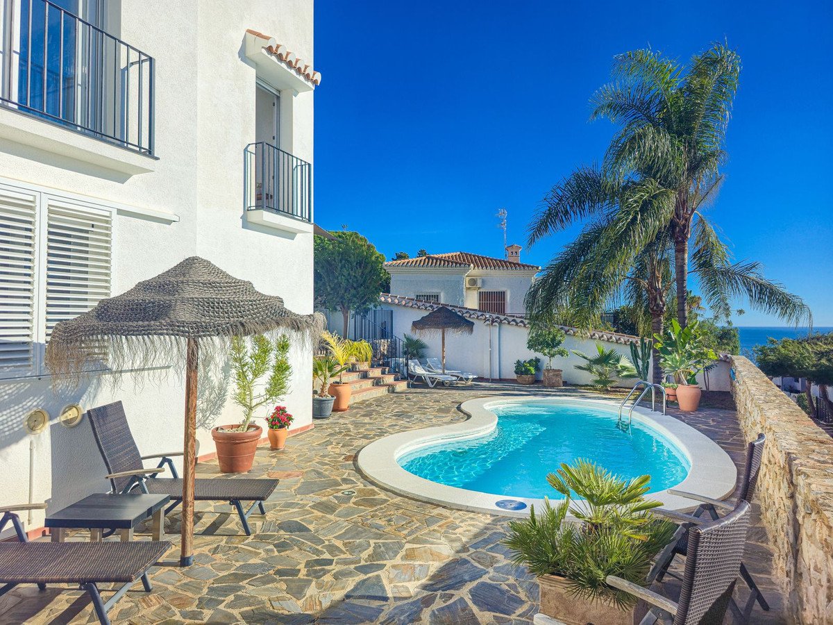 4 Bed Detached Villa in Salobreña