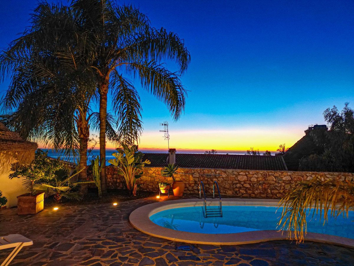 4 Bed Detached Villa in Salobreña