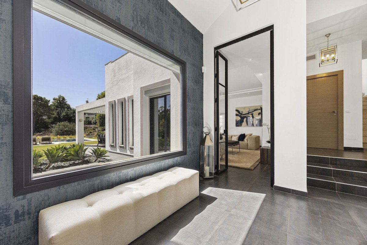 4 Bed Detached Villa in Benahavís