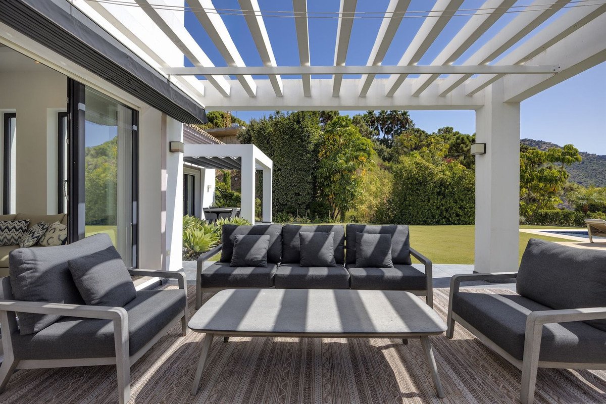 4 Bed Detached Villa in Benahavís