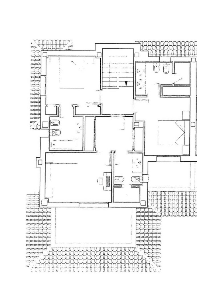 5 Bed Semi-Detached House in Santa Clara