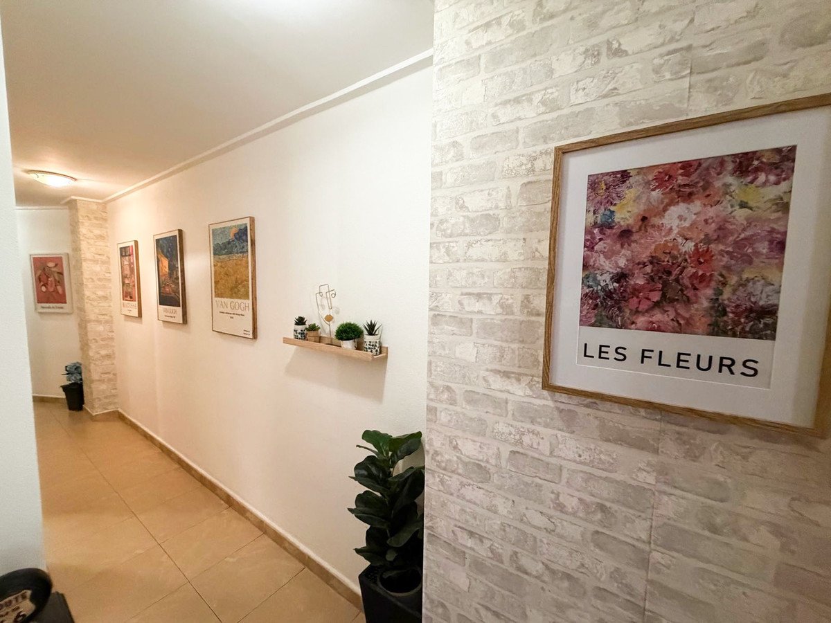 3 Bed Middle Floor Apartment in Torrevieja