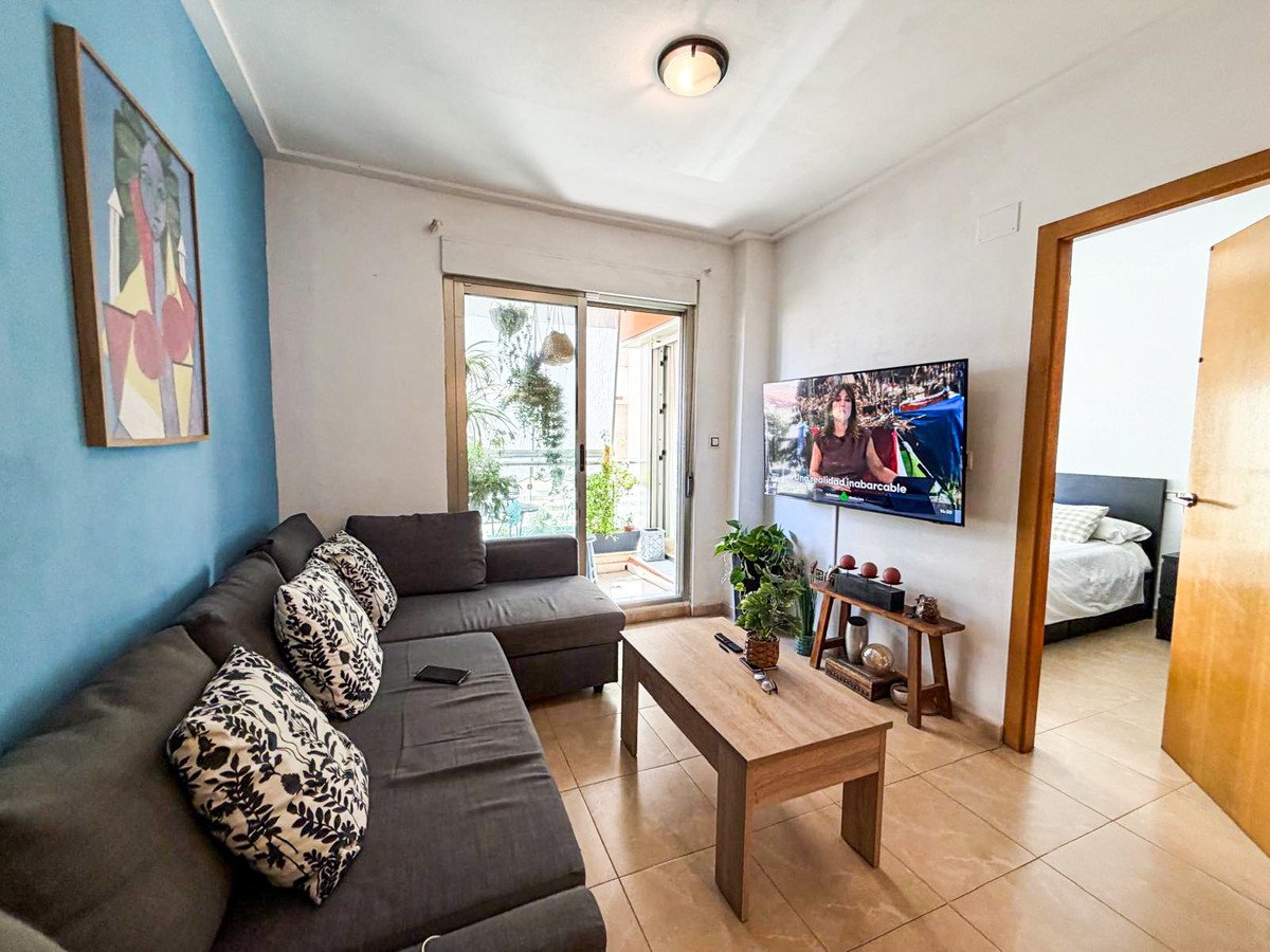 3 Bed Middle Floor Apartment in Torrevieja