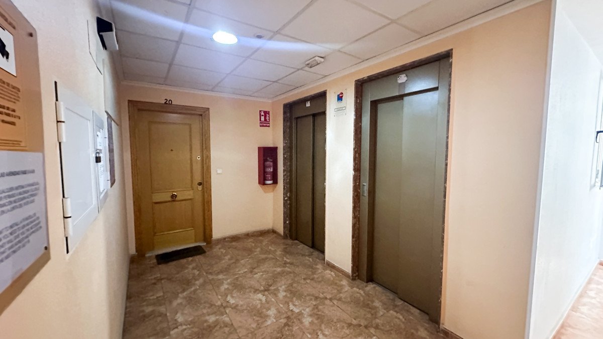 3 Bed Middle Floor Apartment in Torrevieja