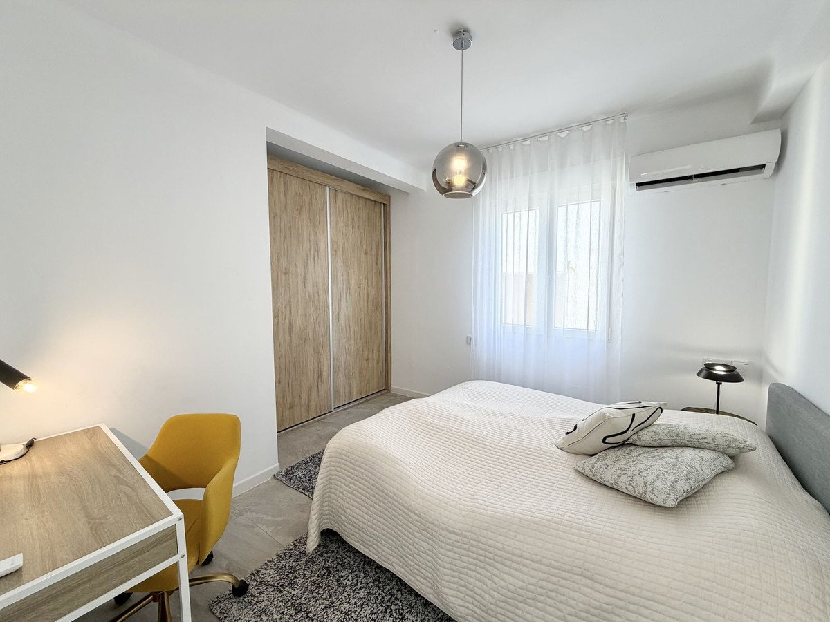 2 Bed Top Floor Apartment in Fuengirola