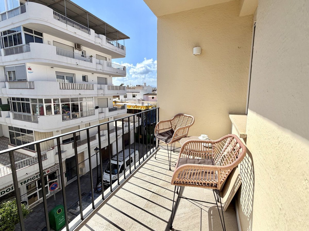 2 Bed Top Floor Apartment in Fuengirola