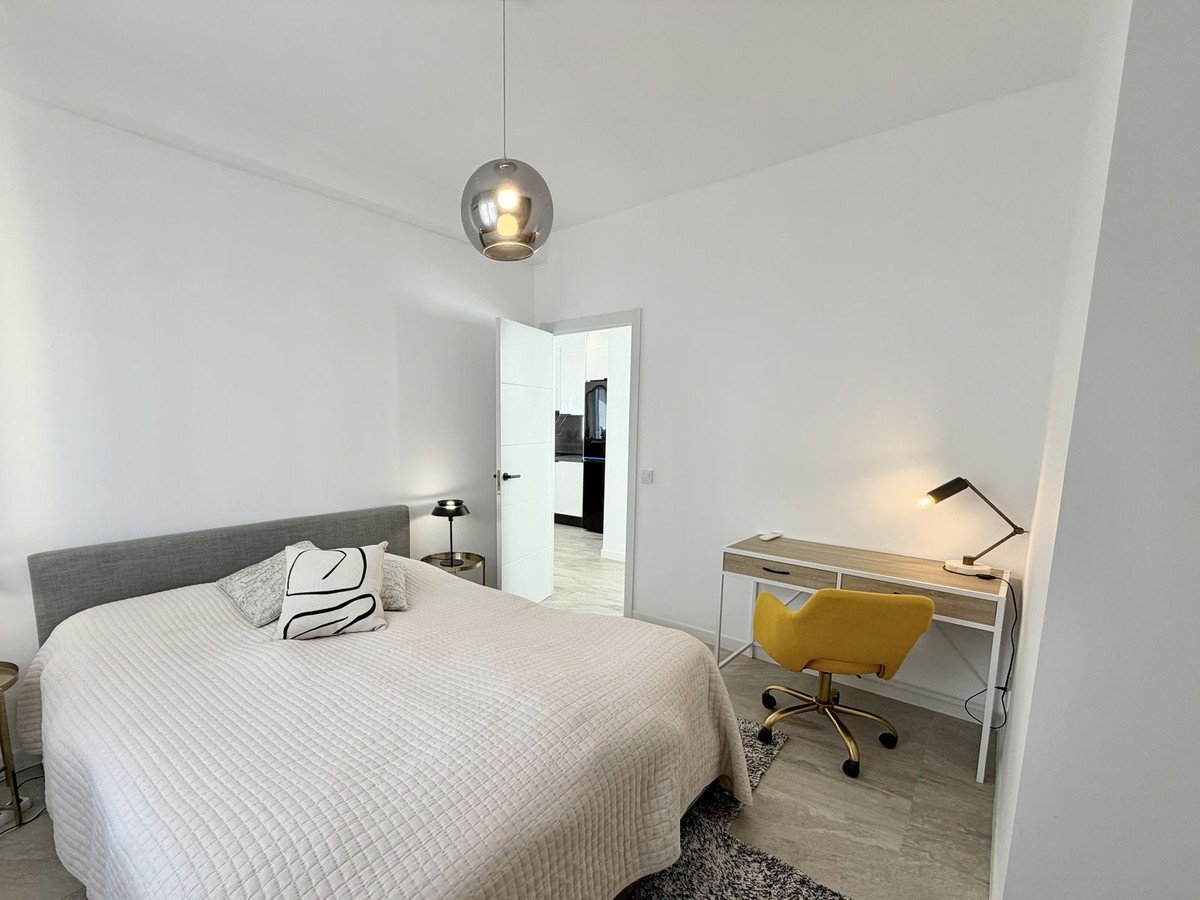 2 Bed Top Floor Apartment in Fuengirola